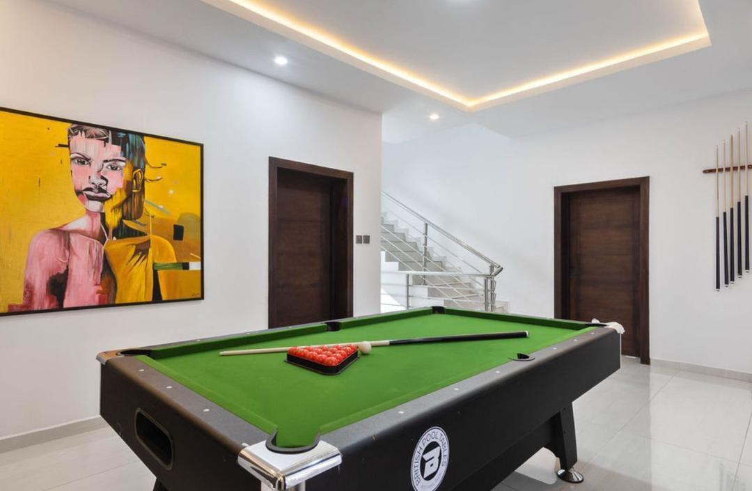 Luxury 4-Bedroom Duplex — tour 5