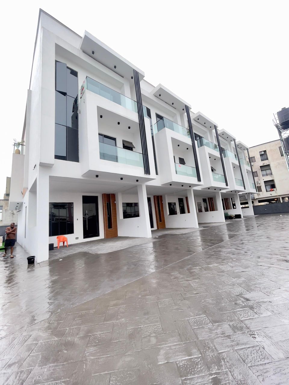 Luxury 4-Bedroom Smart Home