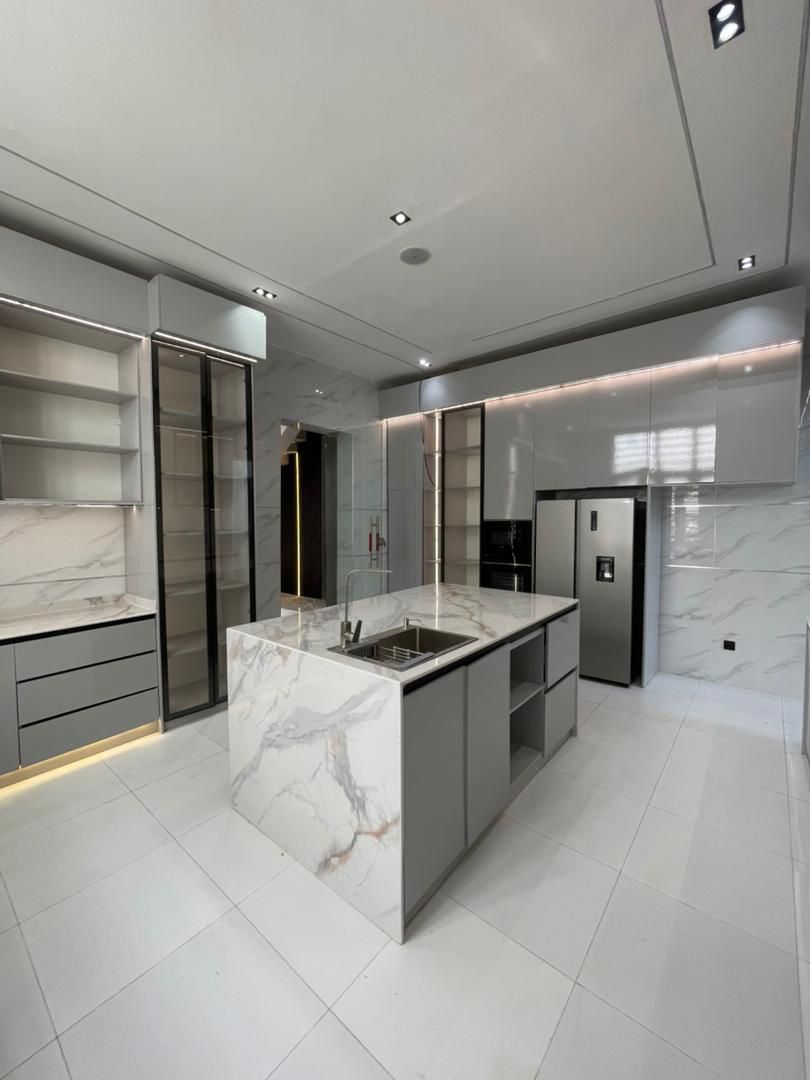 5-Bedroom Detached Duplex — interior