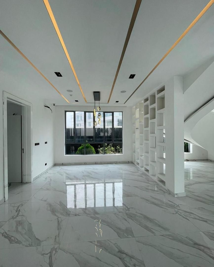Contemporary 5-Bedroom Fully Detached Duplex — interior