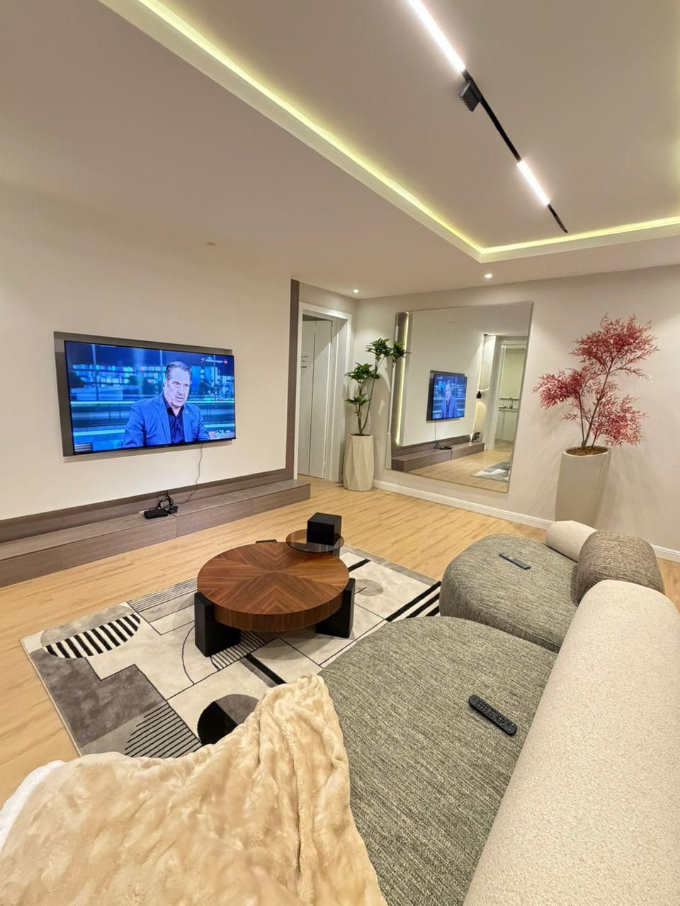 Luxury 1-Bedroom Apartment
