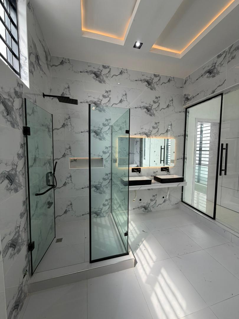 Luxury 5-Bedroom Fully Detached Duplex — tour 4