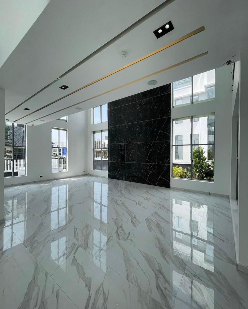 Contemporary 5-Bedroom Fully Detached Duplex — tour 3