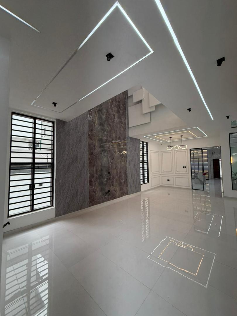Luxury 5-Bedroom Fully Detached Duplex — tour 5