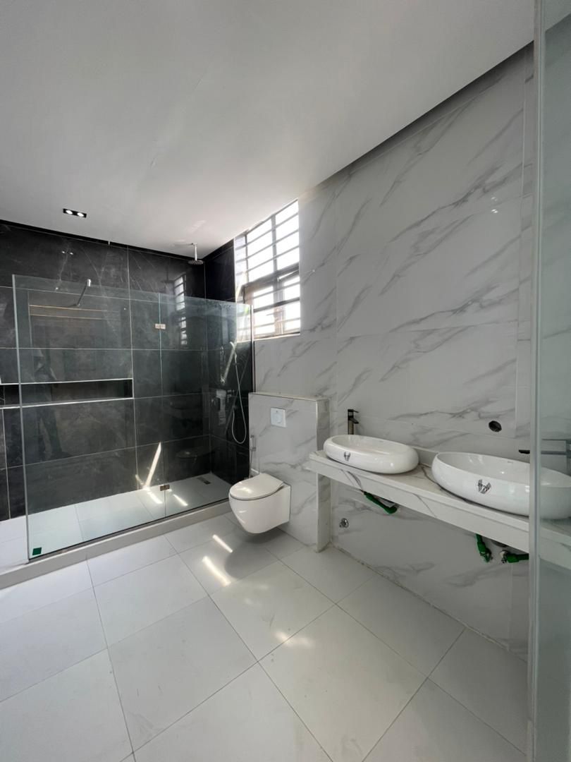 5-Bedroom Detached Duplex — tour 4