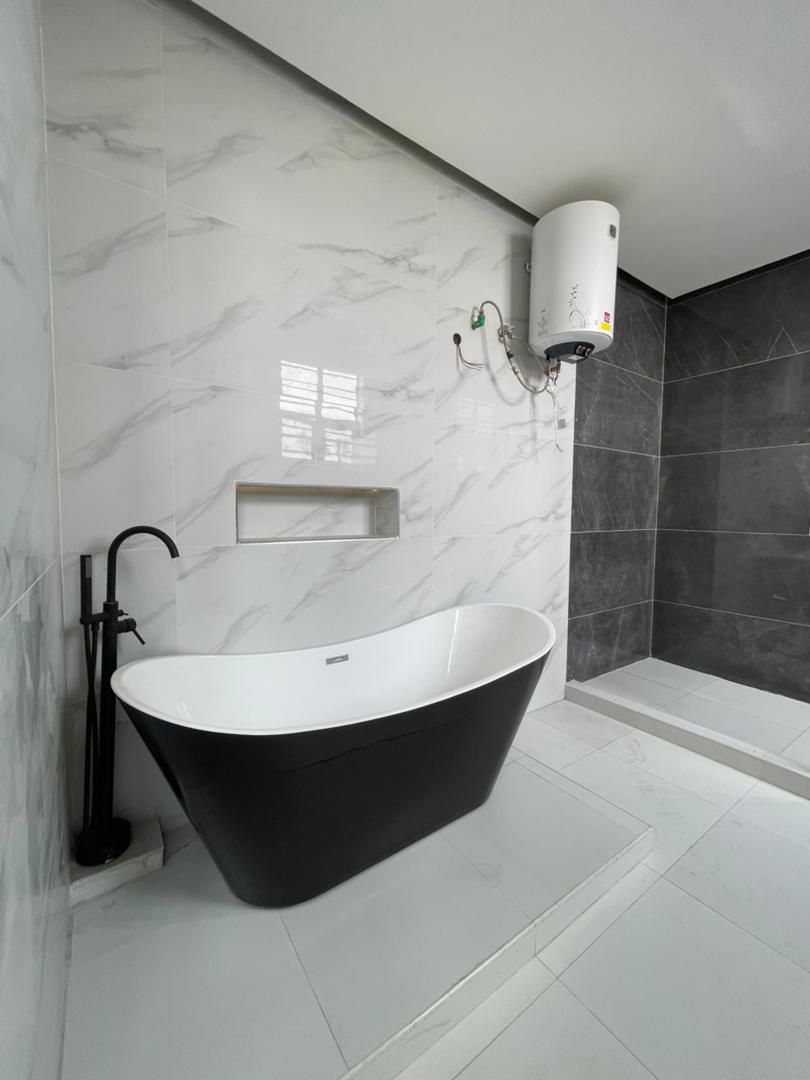 5-Bedroom Detached Duplex — tour 5