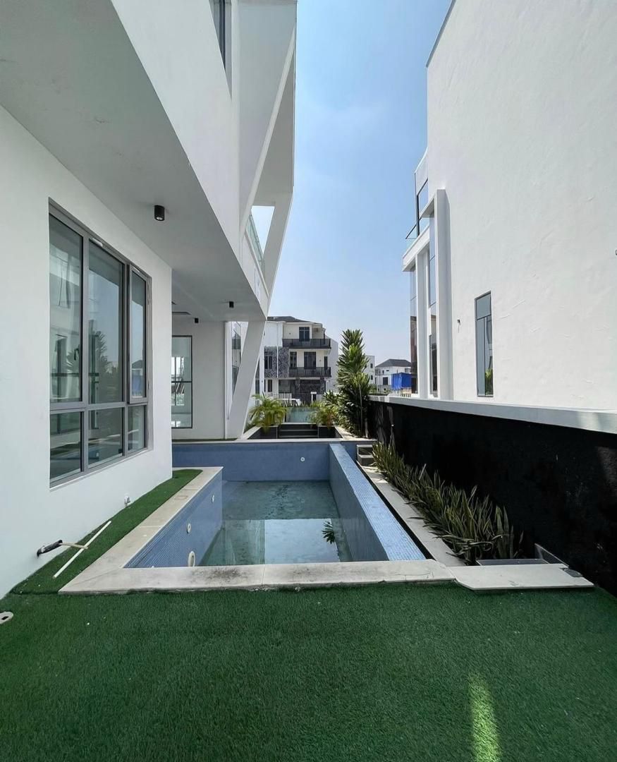Contemporary 5-Bedroom Fully Detached Duplex — photo 2